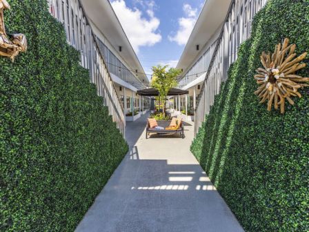 Seaside Apartment Hotel Entrance View