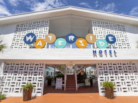 Waterside Hotel Street View